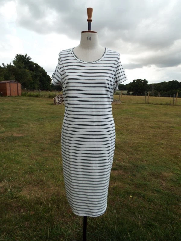 Plus size midi t shirt dress sales