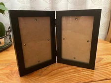 WAL MART Mainstays Brand Hinged Folding Tabletop Double 4"x6" Photo Frame--Black
