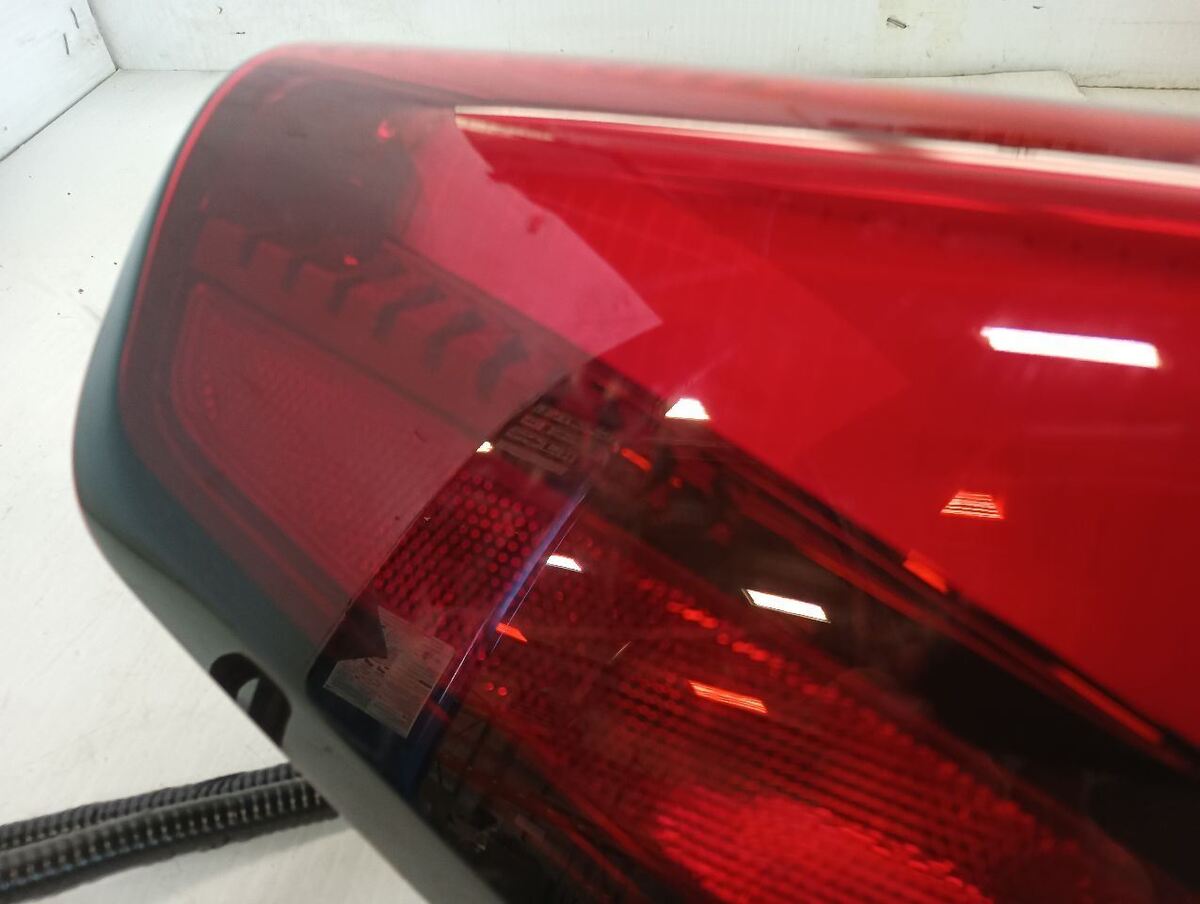 85095718 Passenger Right Tail Light from 24 GMC Sierra 85095718 Passenger Right Tail Light from 24 GMC Sierra
