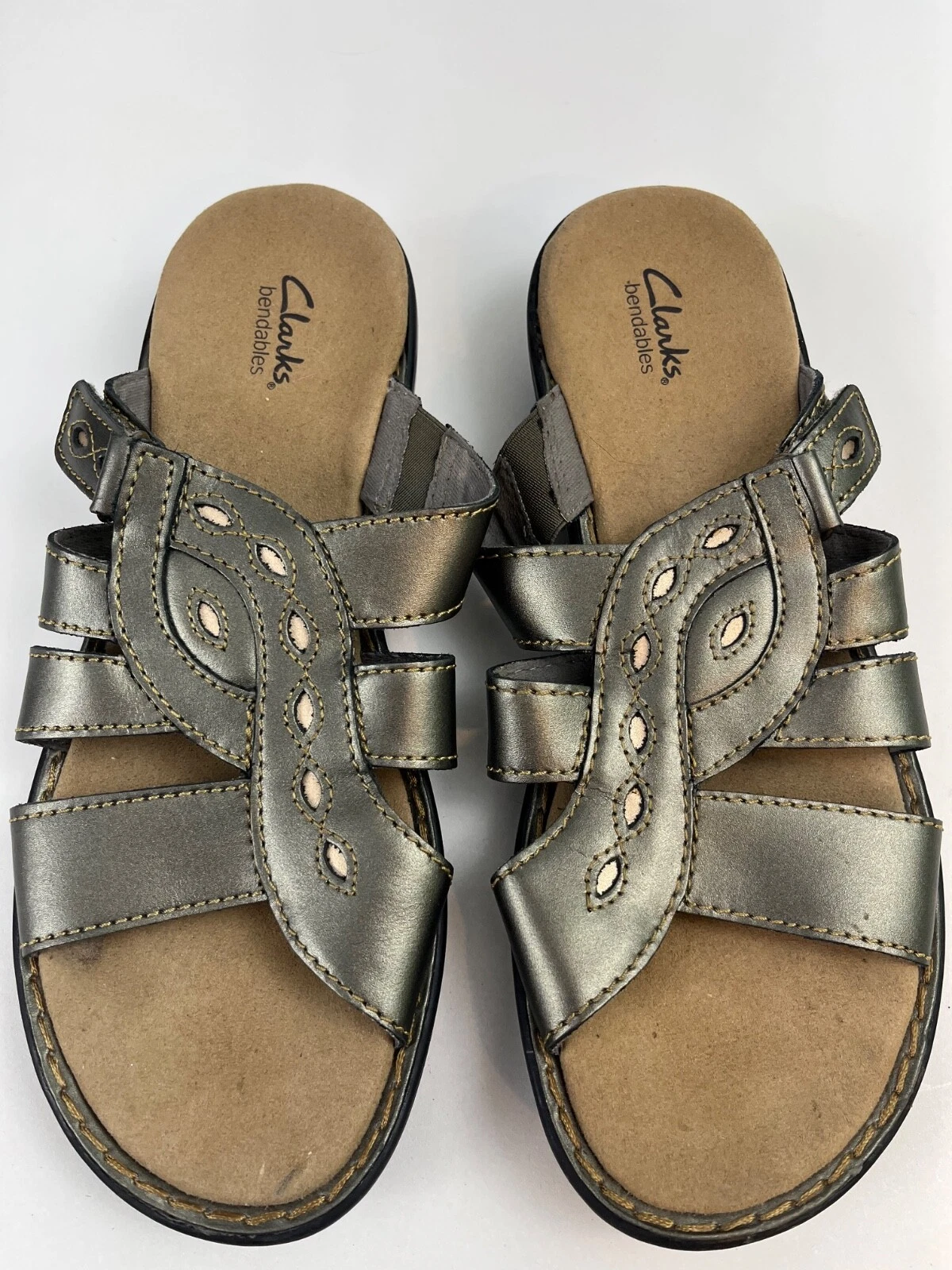 Sandali Clarks Bendables zeppa punta aperta bronzo metallizzato 9M 65785 tomaia pelle