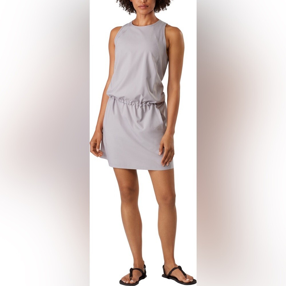 Abito donna Arc'teryx Medium Contenta tasche cinch senza maniche grigio Athena nuovo con etichette