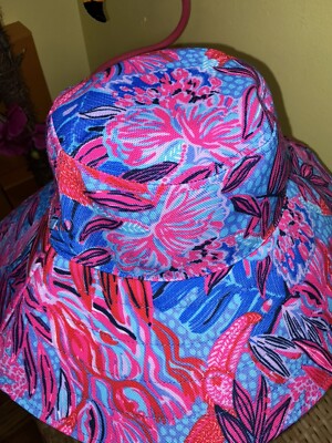 Lilly Pulitzer NWT Sun Hat Ruby Red Wild Times | eBay display picture 2