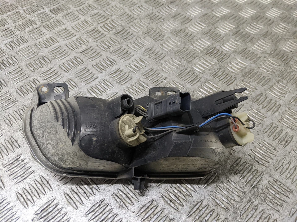 Faro antiniebla trasero citroen c4 picasso hdi mk2 mpv 2013-2015 (n/s pasajero) Foto 4 de 4