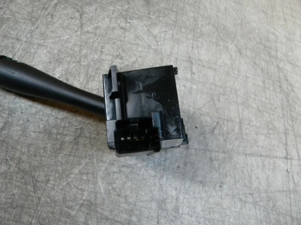 2005 克莱斯勒 Town & Country 挡风玻璃雨刮器开关雨刮器控制 04685711AA... — 第 4/4 张图片