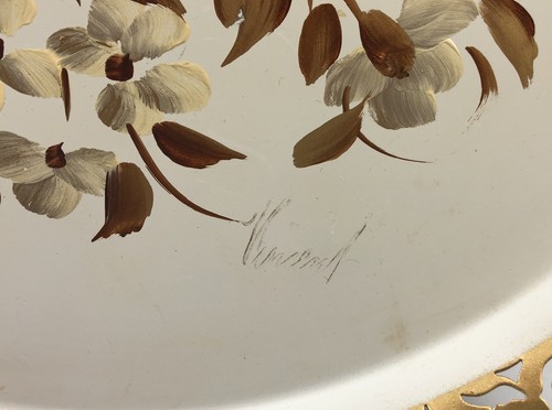 NASHCO TOLEWARE Metal Hand Painted Round SERVING TRAY Pierced Gold Floral 15” - Picture 8 of 10