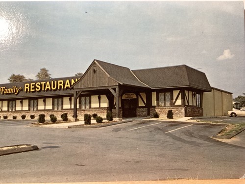 Mountain Gate Family Restaurant: Thurmont, MD - Postal vintage - Imagen 2 de 3