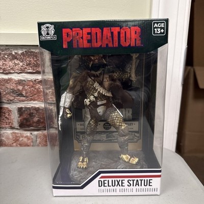 Culture Fly Predator 9'' Deluxe Statue with Acrylic Background Brand New Sealed