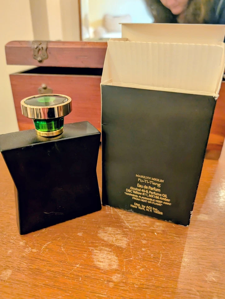 Marilyn Miglin Fo-Ti-Tieng Eau de Parfum, 3,4 oz Foto 3 de 4