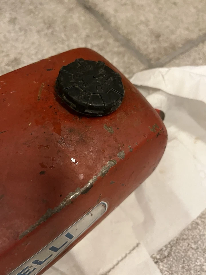 Serbatoio Garelli originale con dettagli da restaurare - Immagine 4 di 4