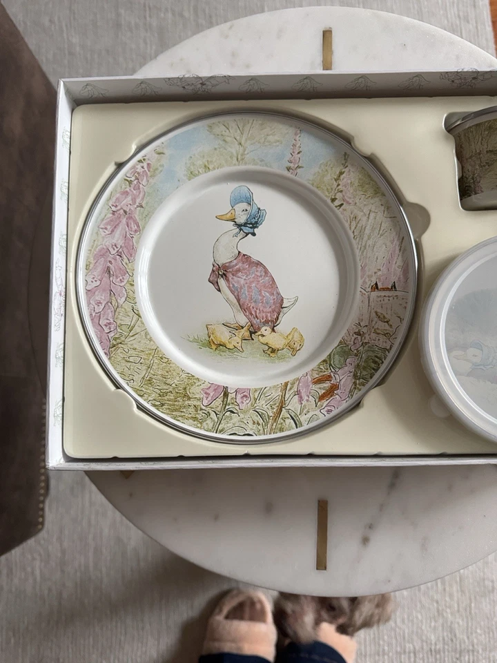 golden rabbit enamelware child - Image 3 of 4