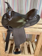 14.5” Fabtron Trail Saddle w Lat, OB, SS