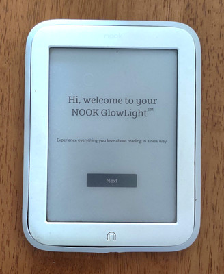 Barnes & Noble NOOK GlowLight 6'', 4GB, Wi-Fi eBook Reader - White (BNRV500)