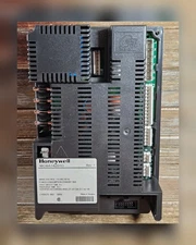 Honeywell Weil-McLain Crown Control Boiler Control 550001921 MCBA14201D