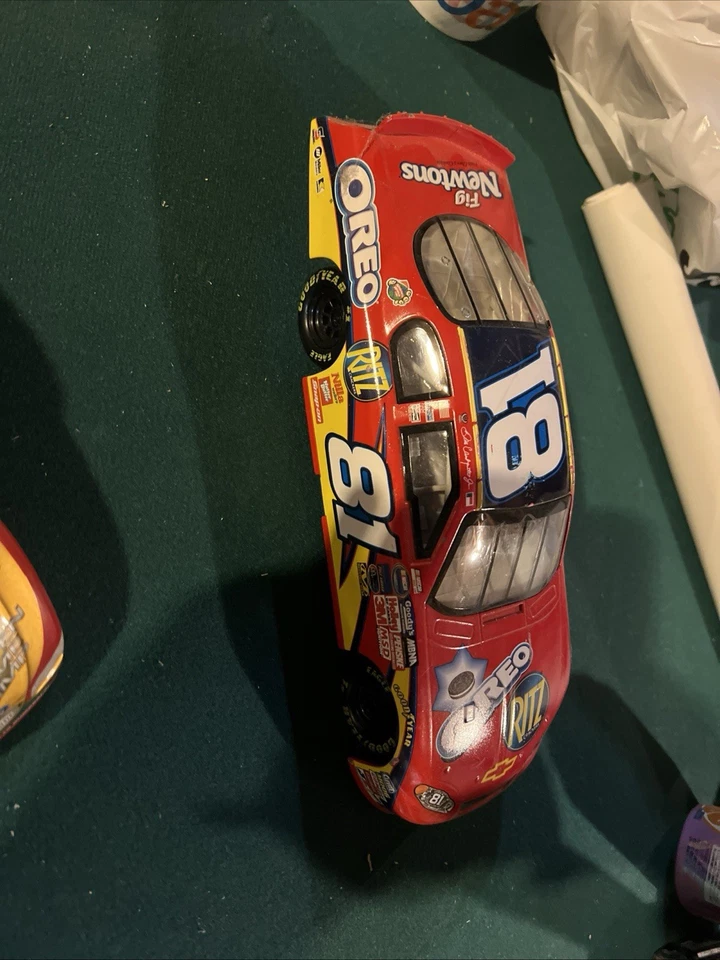 81 1:18 Dale Earnhardt Jr Oreo Ritz Diecast Fig Newton Foto 2 de 4
