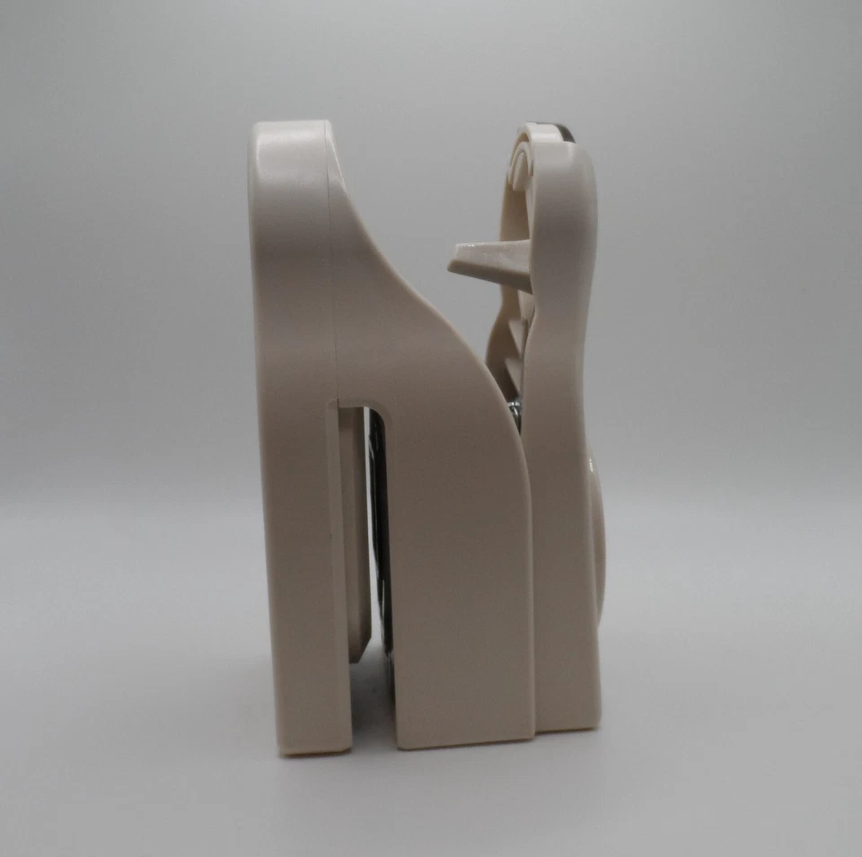 Perforadora de papel Martha Stewart beige grandes capas cuadradas artesanía 2 en 1 Foto 4 de 4