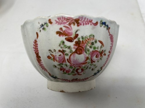 New Hall-Type Set 2 Tea Bowls & Sugar Bowl + Lid Pearlware King’s Rose Pattern - Picture 4 of 15