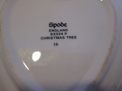 Spode Christmas Tree Heart Shape Trinket Dish England Vintage 4 1/8" X 4 1/4" - Picture 2 of 2