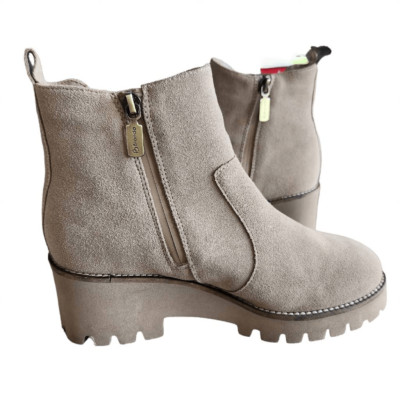Blondo Boots Womens 7.5 Waterproof Chunky Chelsea Ankle Suede Leather Tan