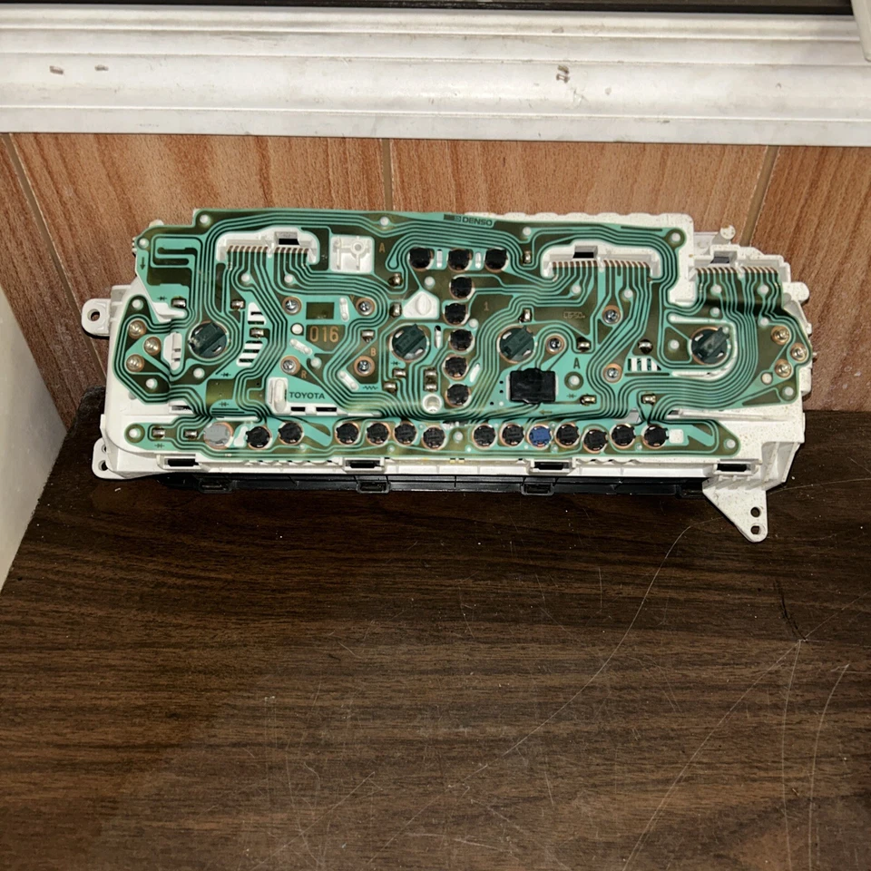 Cuadro velocímetro instrumento Toyota Avalon 1995-1997 OEM, 83010-07011-00 Foto 3 de 4