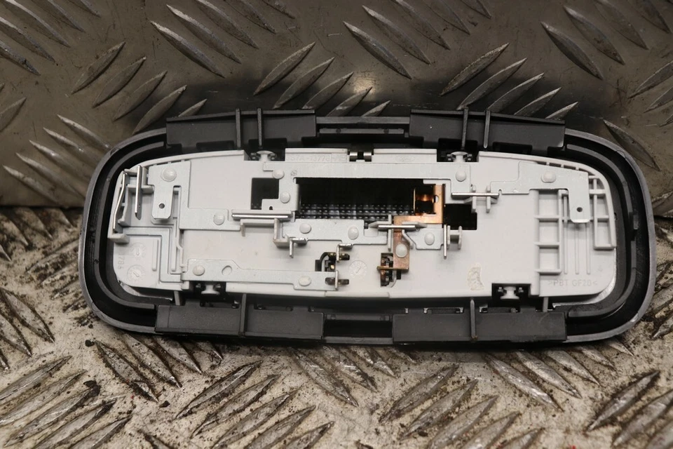 Luz de techo Ford Focus MK2 ST225 2005-2008 VK06 Foto 2 de 2