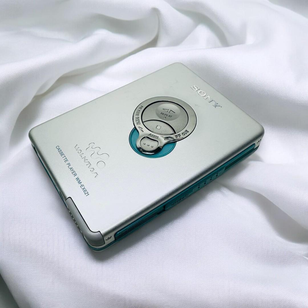 SONY Cassette Walkman WM-EX621-S Portable Cassette Player Silver