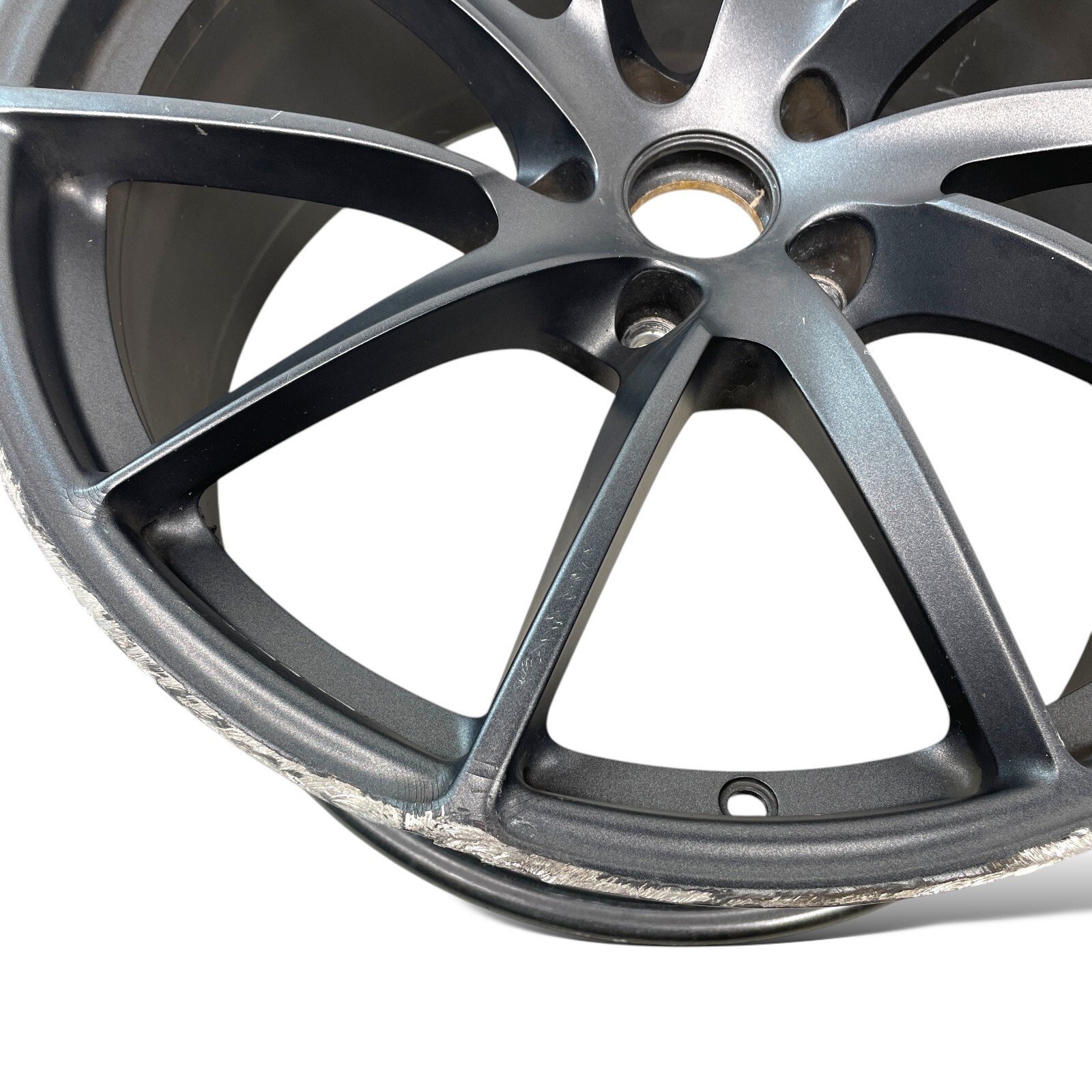 2018-2023 McLaren 720S 19 x 9 ET41.6 Front Left Ultra Light Weight Wheel Rim OEM