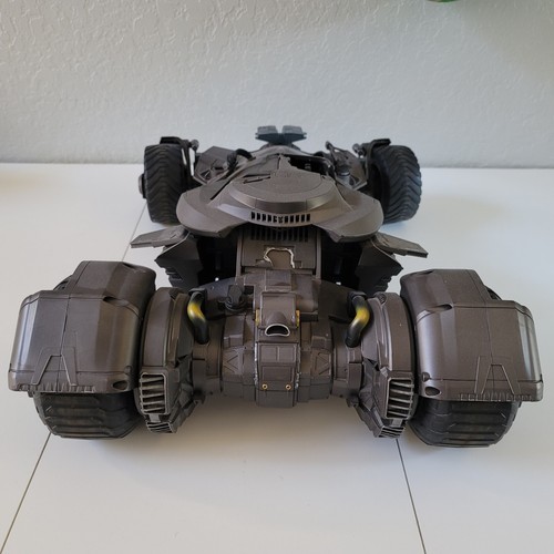 DC Batman Batmobile Remote Control Car 2017 R/C (FOR PARTS OR REPAIR) - Picture 7 of 17