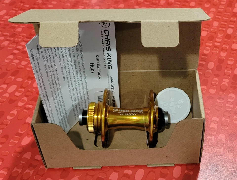 全新 Chris King R45D 中心锁盘前置集线器 - 32 小时 - 金色 - 100x12 毫米 — 第 2/3 张图片