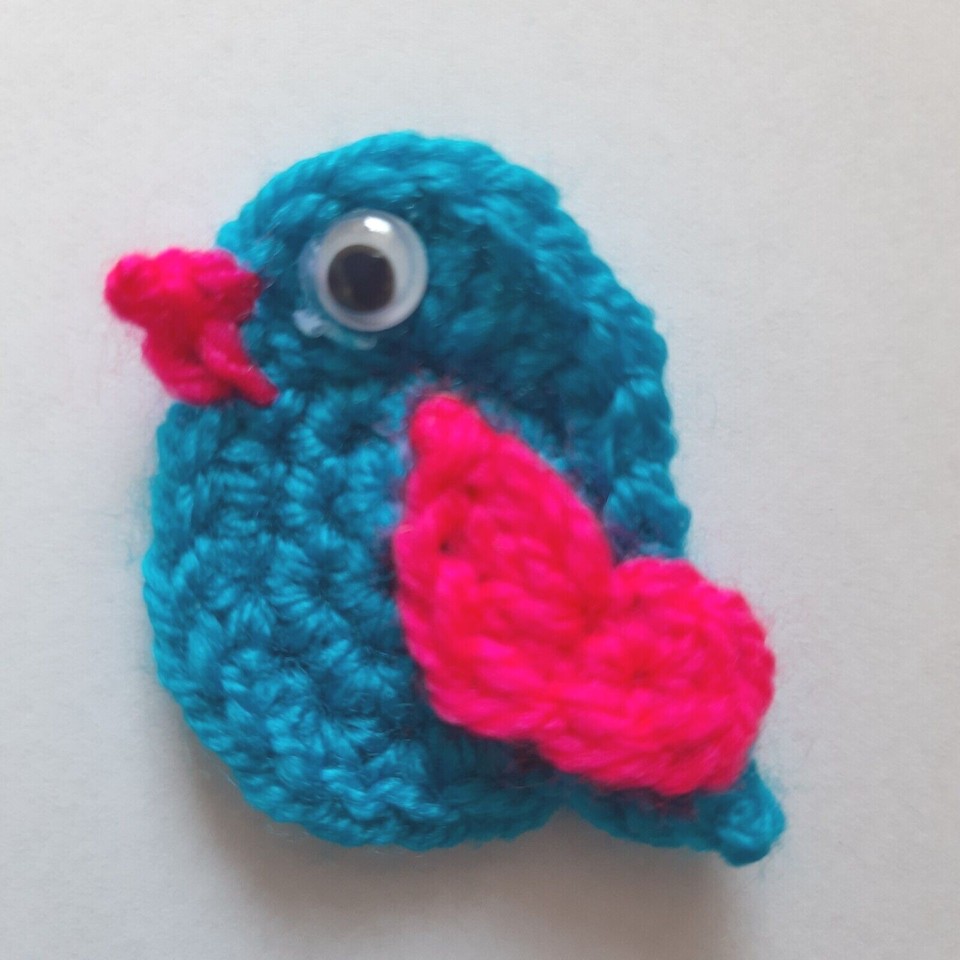 HANDMADE CROCHET BIRD POCKET HUG CHEER UP Keepsake choice of colour