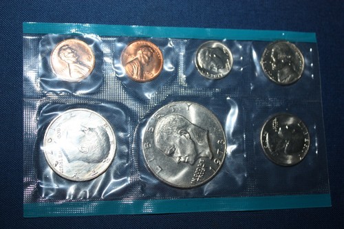 one blue sleeve 1973-P Mint Set BU Isenhower IKE - Picture 3 of 4