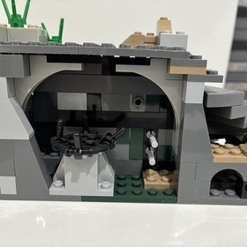 LEGO The Lord of the Rings Attack on Weathertop 9472, 99% w Manual no Minifigure