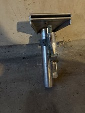 Carpet and upholstery extraction hand tool