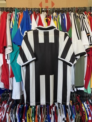Juventus soccer shirt サッカーシャツ S JUVENTUS 1995 1997 HOME FOOTBALL SHIRT SHIRT SOCCER JERSEY KAPPA