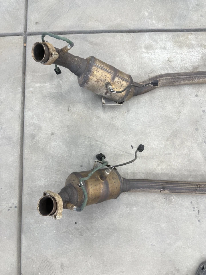 Conjunto de tubo de escape do motor Mercedes W207 E350 C350 RWD lado esquerdo e direito fabricante de equipamento original - Imagem 4 de 4