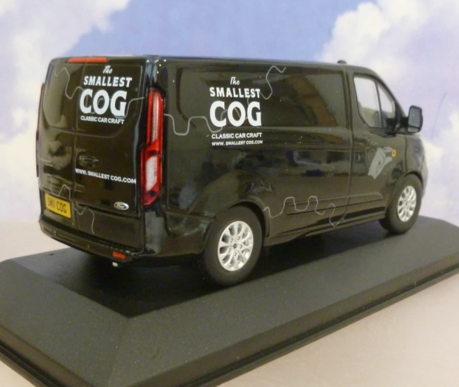 VANGUARD 1/43 2022 FORD TRANSIT 300L1 RICHARD HAMMOND SMALLEST COG BLACK VA15105 - Image 2 of 4