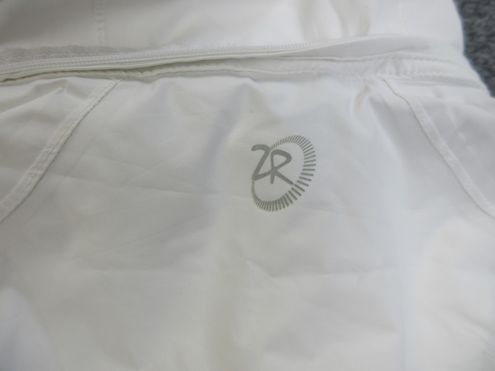 Zero Restriction Jacket Womens Medium White Tour … - image 19