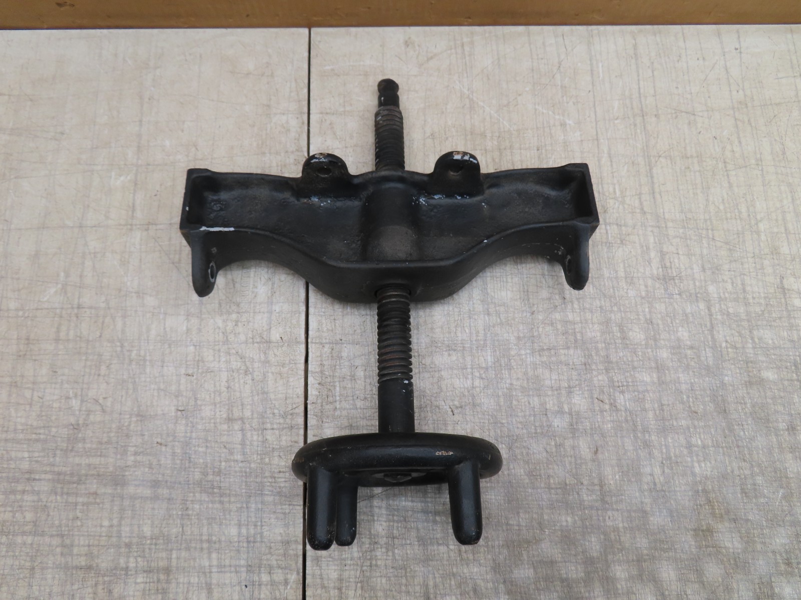 VTG ANTIQUE CAST IRON APPLE CIDER WINE PRESS HEAD COLLAR & SCREW MASHER SQUEEZER