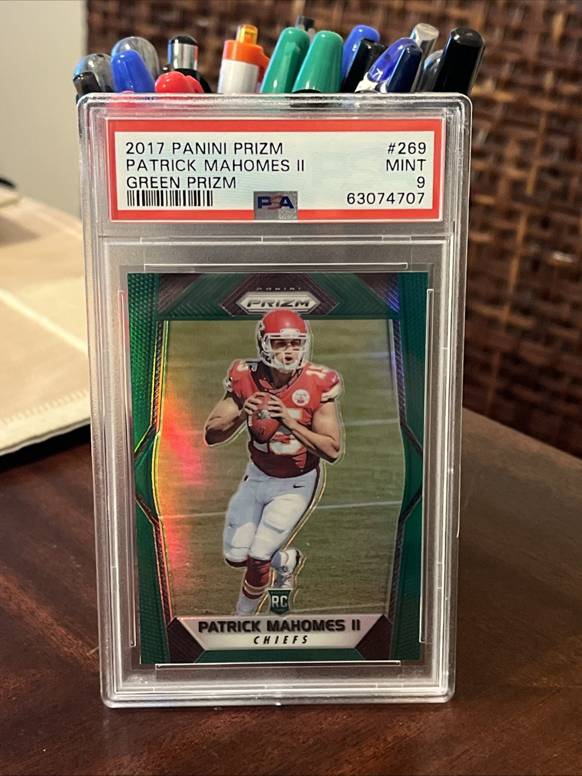 2017 Patrick Mahomes RC Panini Green Prizm Rookie #269 Kansas City Chiefs PSA 9