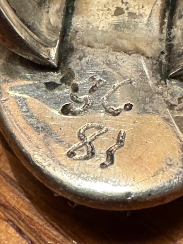 Picture 4 of 6