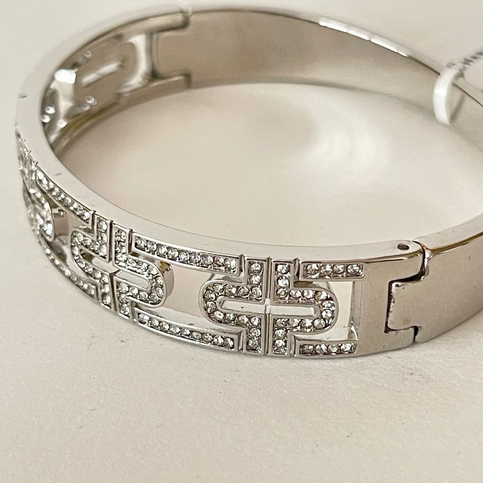 NOVA Pulseira Feminina Charter Club Dobradiça Bizantina Pulseira de Prata Cristais Joias - Imagem 4 de 4