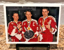 CANADA'S CAPTAINS - # 473 - 1991 Upper Deck Hockey Card EX-MT Condition