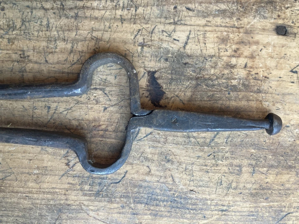 Antique Wrought Iron ember tong early 19th C Fireplace Tool - Image 4 of 4