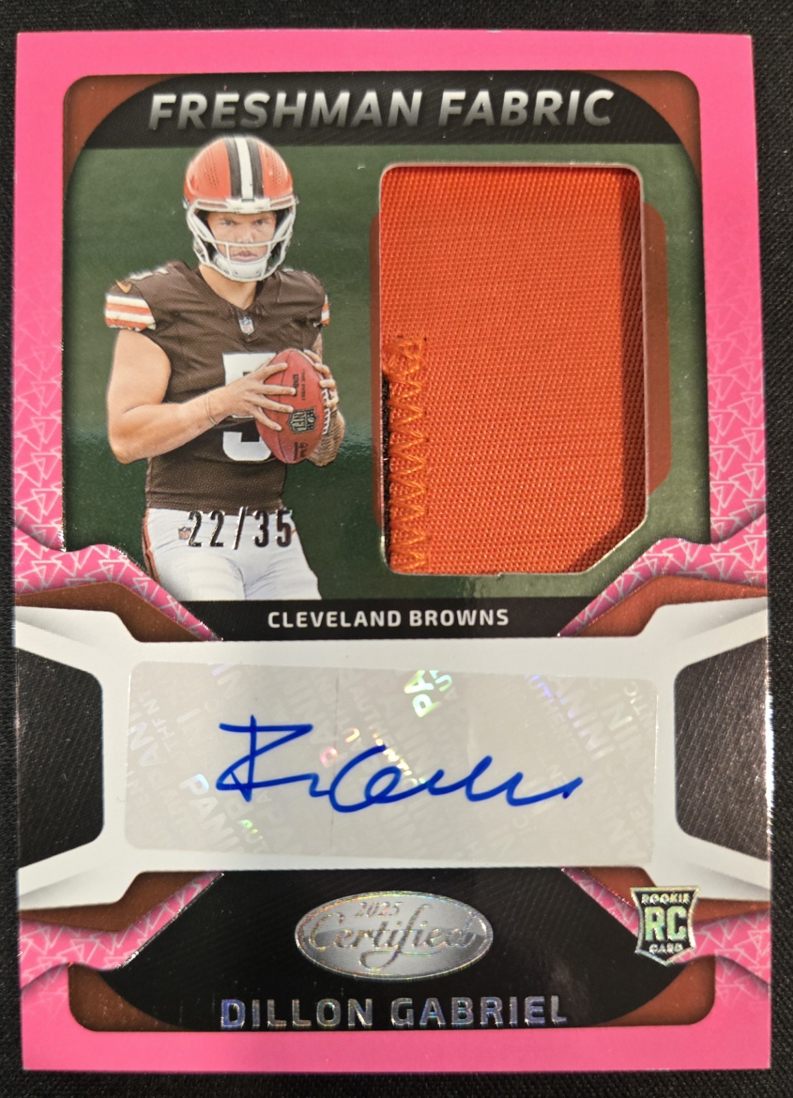 2025 Panini Certified Dillon Gabriel Freshman Fabric Rookie Auto Pink /35
