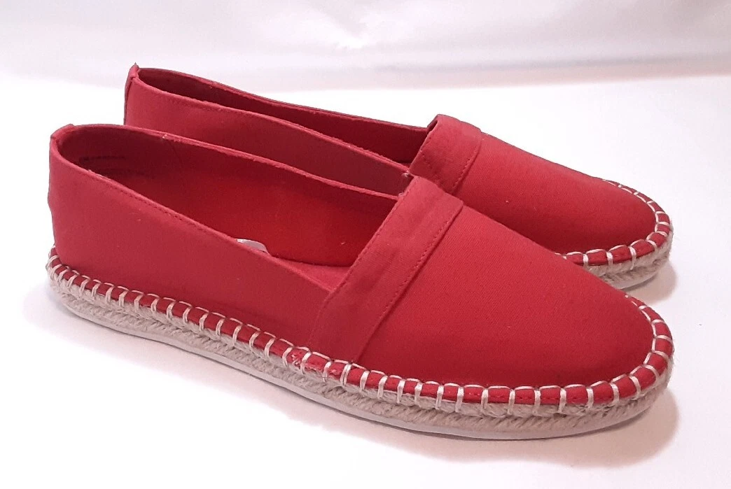 The bay hotsell red shoes