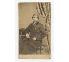 CDV STUDIO PORTRAIT OF MAN SITTING + TOP HAT BY LADY PHOTOGRAPHER MRS MOORE