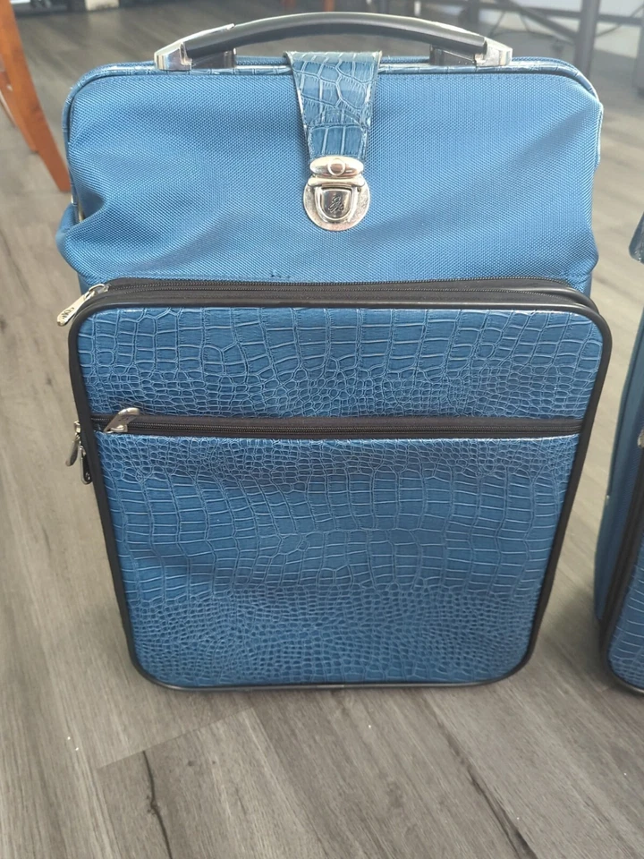X 2 Joy Mangano JM TuffTech Blue Faux Alligator Roll Pull Luggage *Please Read - Image 2 of 4