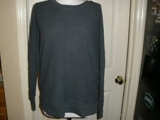 Woman's Old Navy Medium Gray Sweatshirt   J 