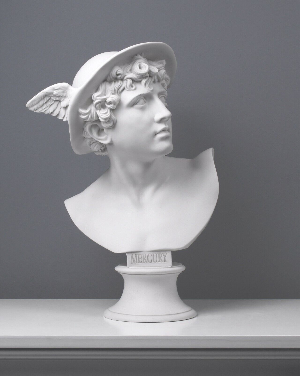 Patinated bust of Hermes. 52 x 35 x 20 cm. - Decorar con Arte