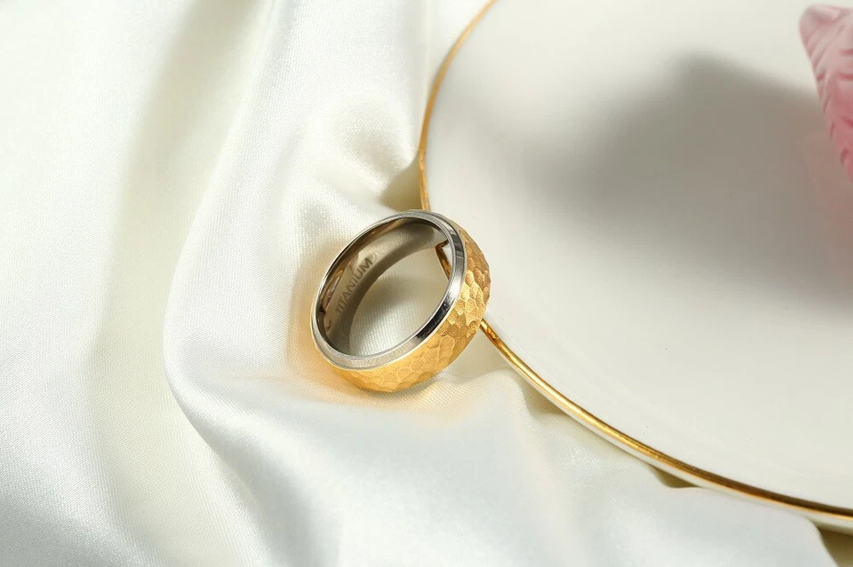 7mm Men's Rings Fashion Rings for Men Hammer Wedding Bands Comfort Fit Gold - Image 4 of 4