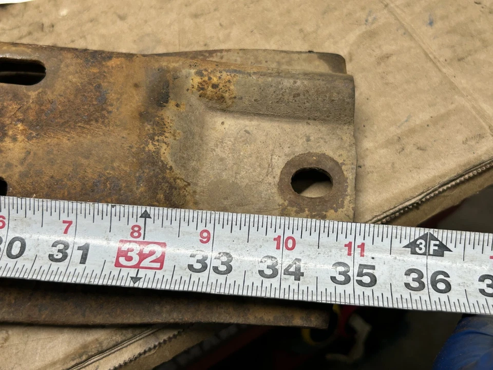 Ford F-250 1985 - cuadro transversal transmisión manual - NP435 T-19 T-18 Foto 4 de 4